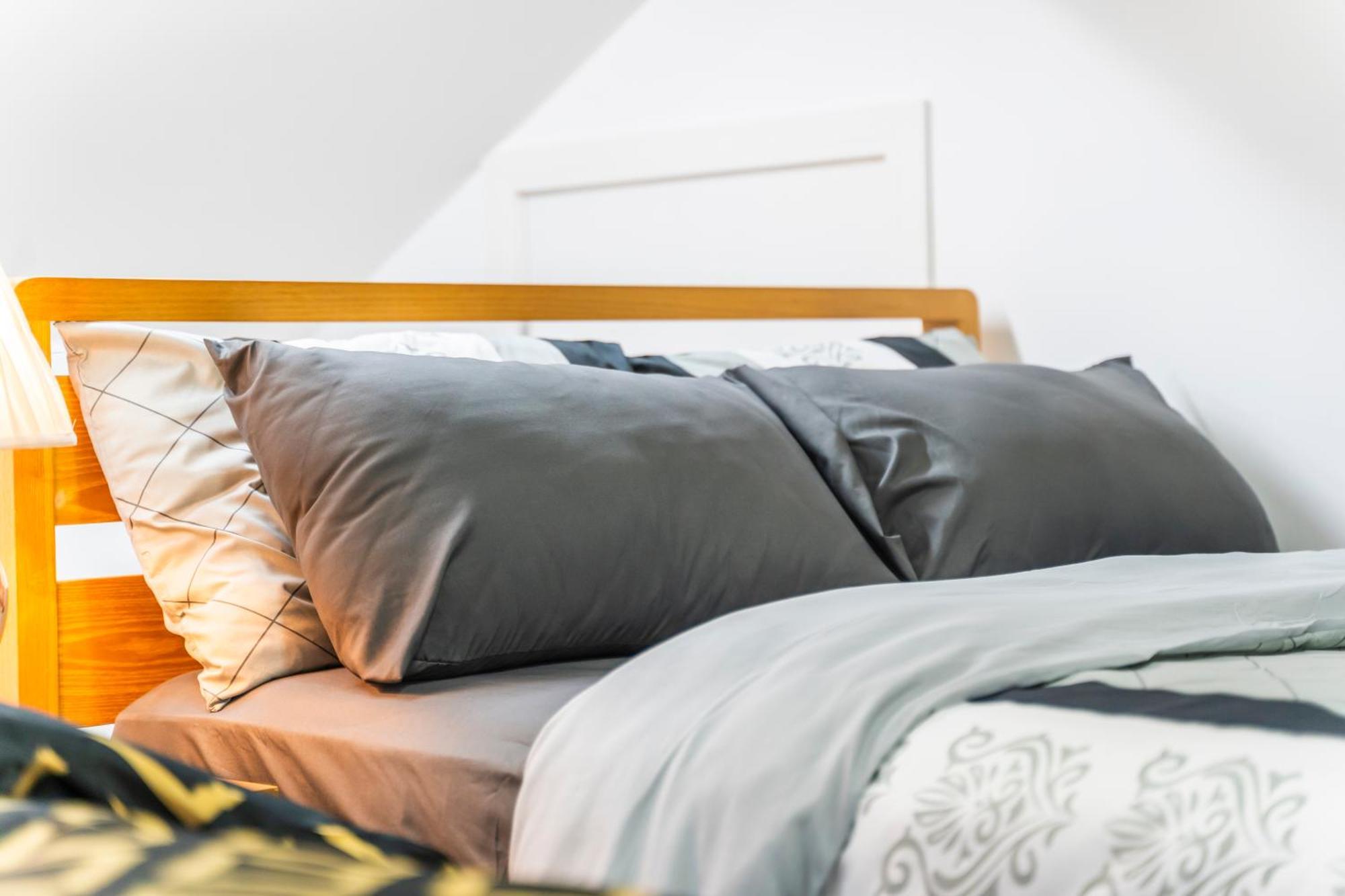 Exquisite 2-Bedroom Penthouse-Sleeps 7-Free Parking With Workstations & High-Speed Wifi バーミンガム エクステリア 写真