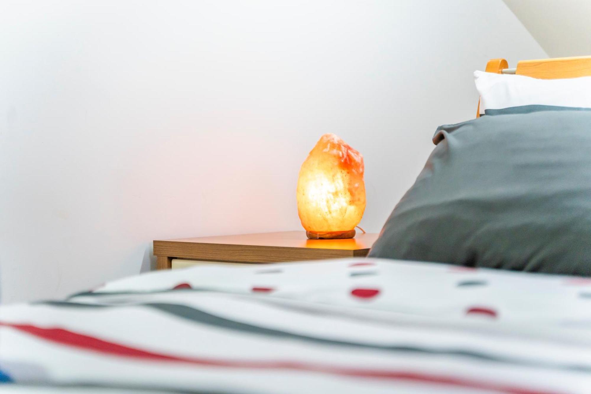 Exquisite 2-Bedroom Penthouse-Sleeps 7-Free Parking With Workstations & High-Speed Wifi バーミンガム エクステリア 写真